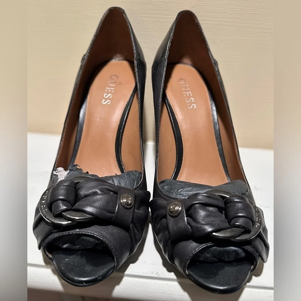 Guess Black Leather Peep-Toe Buckle Pumps | Size 9